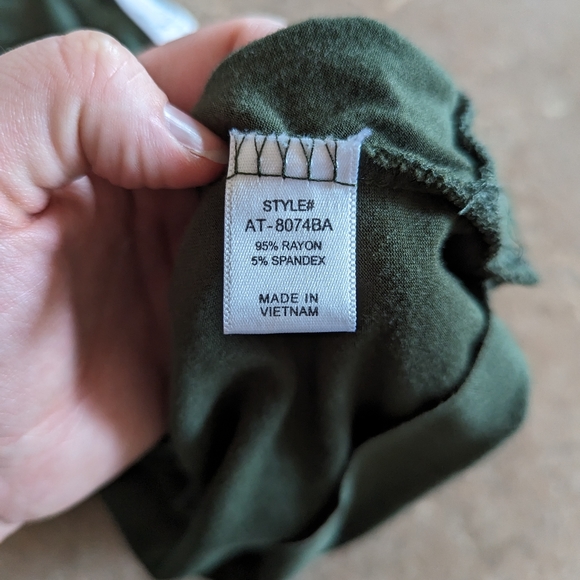 🌻2 for $20 | Zenana Knotted Crop Tank Top - Picture 12 of 15